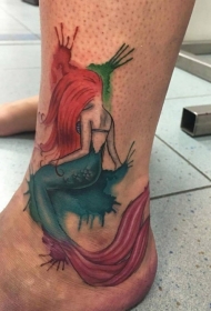 水彩风格的彩色美人鱼脚踝纹身图案
