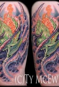 大臂五彩艳丽的外星花朵纹身图案