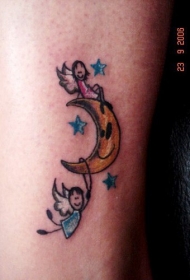 卡通天使和月亮彩色纹身图案