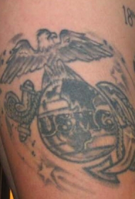 美国海军陆战队的鹰和船锚纹身图案