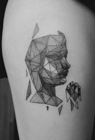 大腿上的几何抽象风格肖像纹身图案