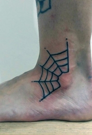 黑色线条的蜘蛛网脚踝纹身图案