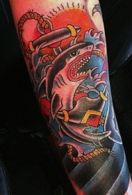 old school疯狂鲨鱼与和船锚太阳手臂纹身图案