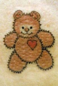 可爱的泰迪熊和心形彩色纹身图案