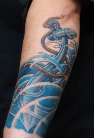 美丽的海浪和船锚手臂纹身图案