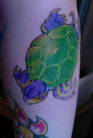 小腿彩色的海龟个性纹身图案