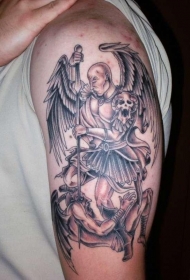 手臂天使与恶魔骷髅纹身图案
