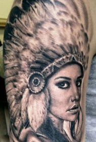 手臂美丽的北美土著女孩黑灰纹身图案