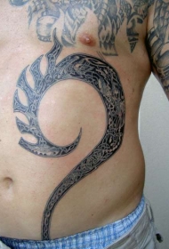 男性腹部外星人部落艺术纹身图案