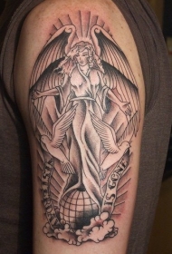 手臂黑灰鸽子和天使纹身图案