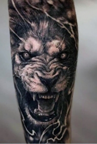 小臂非常逼真的3D恶魔狮子纹身图案