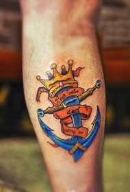 小腿明亮的彩色船锚与皇冠纹身图案
