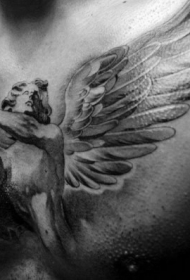 胸部黑白的祈祷天使纹身图案