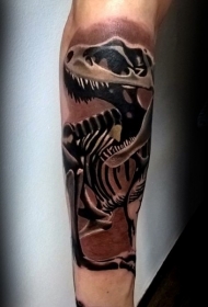 手臂惊人的3D美丽恐龙骨骼纹身图案