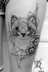 大腿可爱的黑白有趣动物和花朵纹身图案