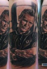 手臂3D逼真的男性肖像纹身图案