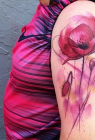 大臂色彩斑斓的自然野花纹身图案