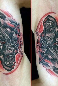 手臂彩色凶恶的狼头纹身图案