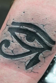 黑色简单的埃及符号手臂纹身图案