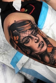 精确彩绘的欧美女性肖像手臂纹身图案