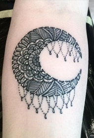 小臂月亮蕾丝线条纹身图案