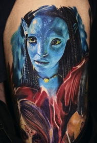 大腿上3D逼真的彩色女性阿凡达肖像纹身图案
