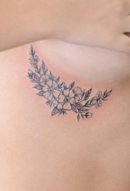 女性胸部小清新花卉性感纹身图案