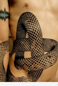 腰部3D黑白无穷符号的蛇纹身图案