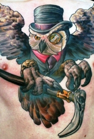 胸部令人印象深刻的3D猫头鹰纹身图案