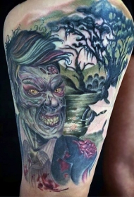 大腿彩色的血腥僵尸和沼泽纹身图案