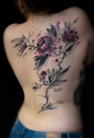 女生背部彩色的野花大面积纹身图案