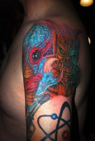 蓝色和红色的外星人生物手臂纹身图案