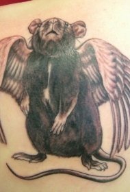 奇妙的黑白老鼠和翅膀背部纹身图案