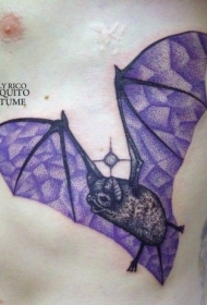 紫色的蝙蝠侧肋纹身图案