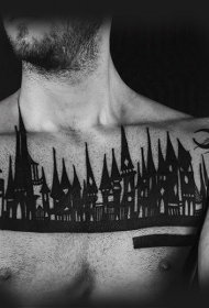 胸部黑色的夜晚城市剪影纹身图案