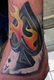 手背3D五彩的火焰和黑桃符号纹身图案