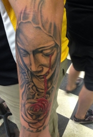 手臂宗教风流血眼睛圣母玫瑰纹身图案