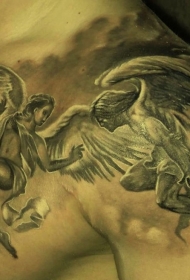 肩部和胸部可爱的天使纹身图案