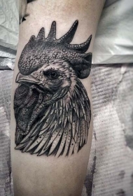 逼真的3D黑白公鸡头部纹身图案