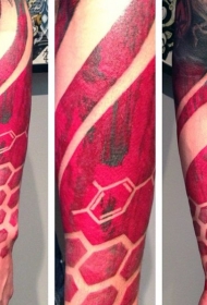手臂红色水墨风格的几何纹身图案