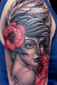 大臂old school彩色花朵和女人肖像纹身图案