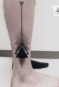 小腿几何风格的黑白点刺纹身图案