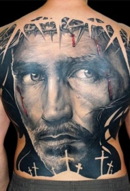背部很酷的男性肖像与刺冠纹身图案