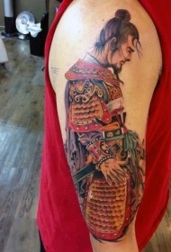 手臂精确绘制彩色亚洲战士纹身图案