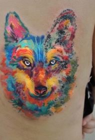 背部可爱的水彩画狼头纹身图案