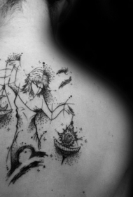 背部黑色线条点刺女人与天秤座纹身图案