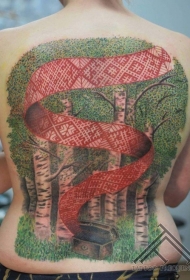 背部彩色的深森林与红丝带纹身图案