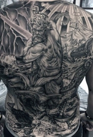 背部海神帆船与章鱼纹身图案