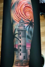 小臂美丽的彩色灯塔与棕榈树纹身图案