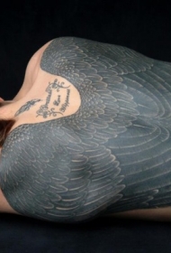 背部很酷的理念大翅膀纹身图案